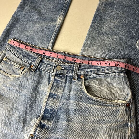 VTG Levis 501 Jeans Mens 32x32 90s USA Button Fly Distressed Patched Denim - Picture 3 of 12